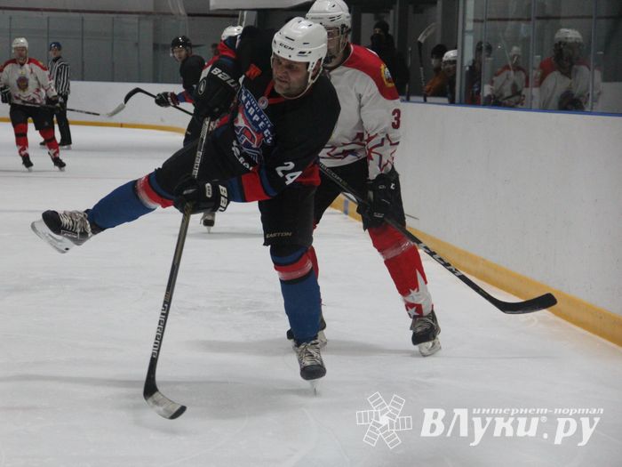 Матч НХЛ прошел в великолукском «Айсберге» (ФОТО)