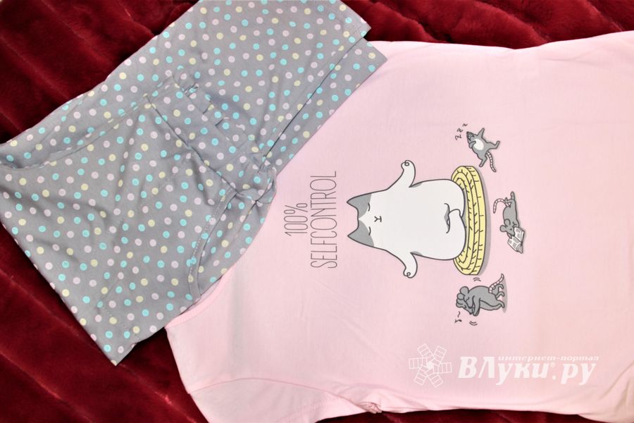 Кот Барон приготовил подарки для женщин