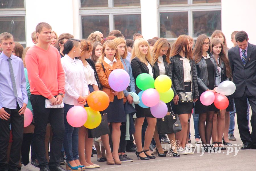 ВГСХА встретила первокурсников пирогами (ФОТО)