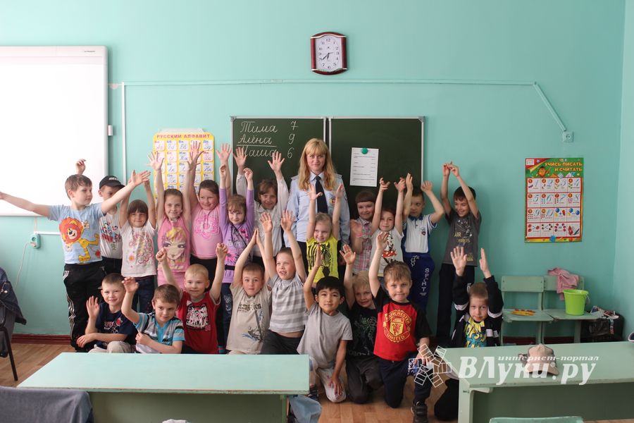 В Великих Луках продолжается профилактическая операция «Внимание – дети!» (фото)