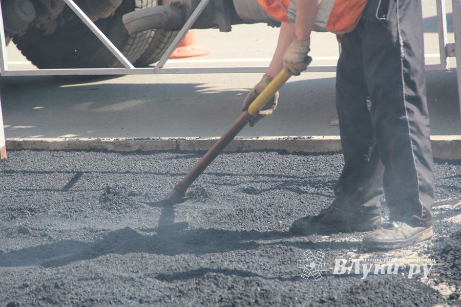 В Великих Луках заботятся о пешеходах (ФОТО)
