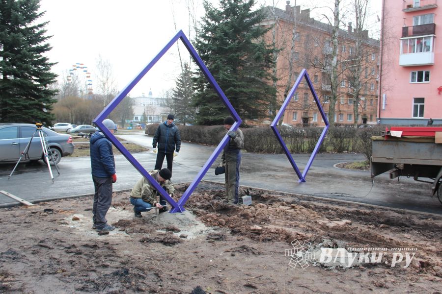На площади Юбилейной появятся ладошки и ромбы (ФОТО)