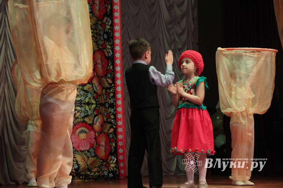 «Великолукская Веснянка»: детские сады 