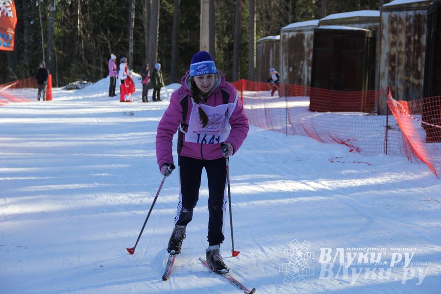 Всероссийская массовая лыжная гонка «Лыжня России 2015» состоялась в Великолукском районе (фото)