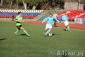 Футбольный матч «Луки-Энергия» — «Карелия» (фото)