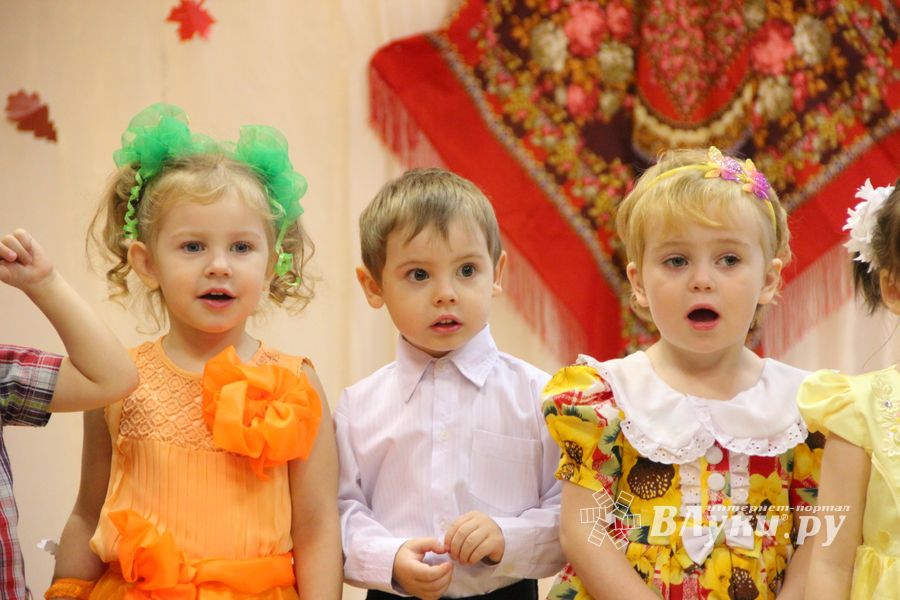 В детском саду №16 прошёл осенний утренник (ФОТО)
