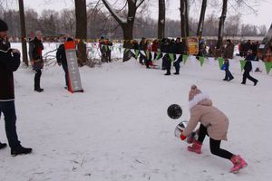 В Великих Луках прошел праздник Масленицы (ФОТО)