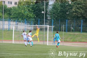В Великих Луках состоялся матч «Луки-Энергия» — «Звезда» (Санкт-Петербург)