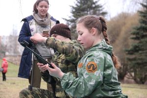 В Великих Луках проходит открытая военно-патриотическая игра «Юнармия-Великие Луки-2020» (ФОТО)