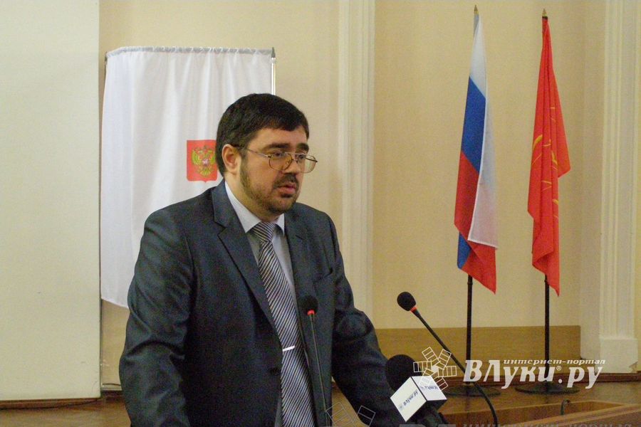 Выбор главы администрации Великих Лук