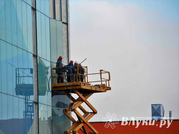 Сегодня утром Михаил Ведерников посетил Великие Луки (ФОТО)