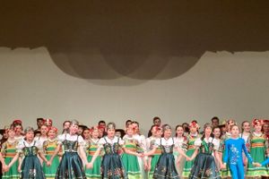 В Международном арт-пленэре «Чудное мгновенье» в Пушкинских Горах учатвуют воспитанники великолукского детского сада (ФОТО)