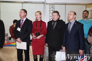 Универсальная выставка малого и среднего бизнеса открылась в Великих Луках (фото)