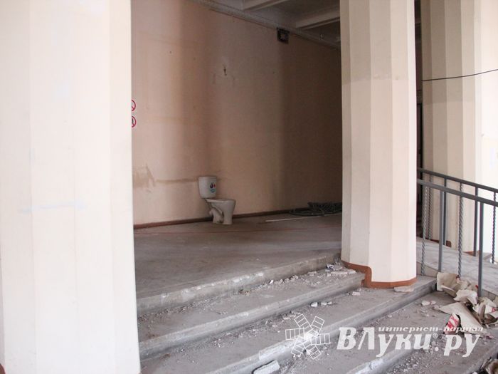 В театре не могут быть пластиковые окна... (фото)