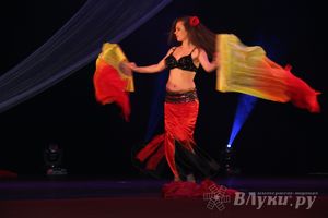 В ДК ЛК прошел музыкально-танцевальный спектакль «Босиком по млечному пути» (фото)