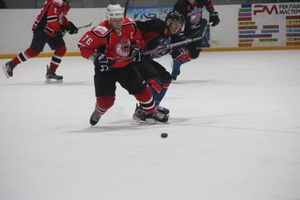 ХК «Экспресс» одержал победу над ХК «Евро-Керамика» в рамках НХЛ (ФОТО)