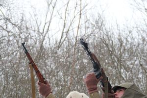 Никто не забыт: в Великих Луках благоустроили могилу неизвестного солдата (ФОТО)