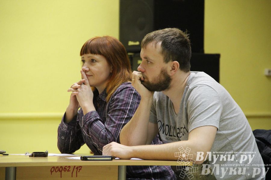 Третий тур игр «Что? Где? Когда?» состоялся вчера в ДК ЛК (фото)