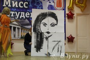 В Великолукской академии физкультуры выбрали «Мисс студенчество» (фото)