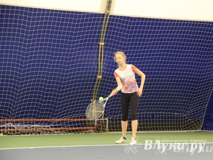 В Великих Луках прошло Первенство по большому теннису (фото)