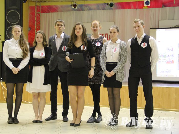 В Великих Луках прошла игра «Молодой политик» (фото)