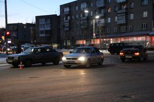 В Великих Луках столкнулись Ауди и ВАЗ (ФОТО)