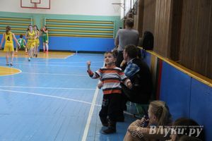 Великолучанки заняли первое место в дивизиональной игре «КЭС-Баскет» (фото)