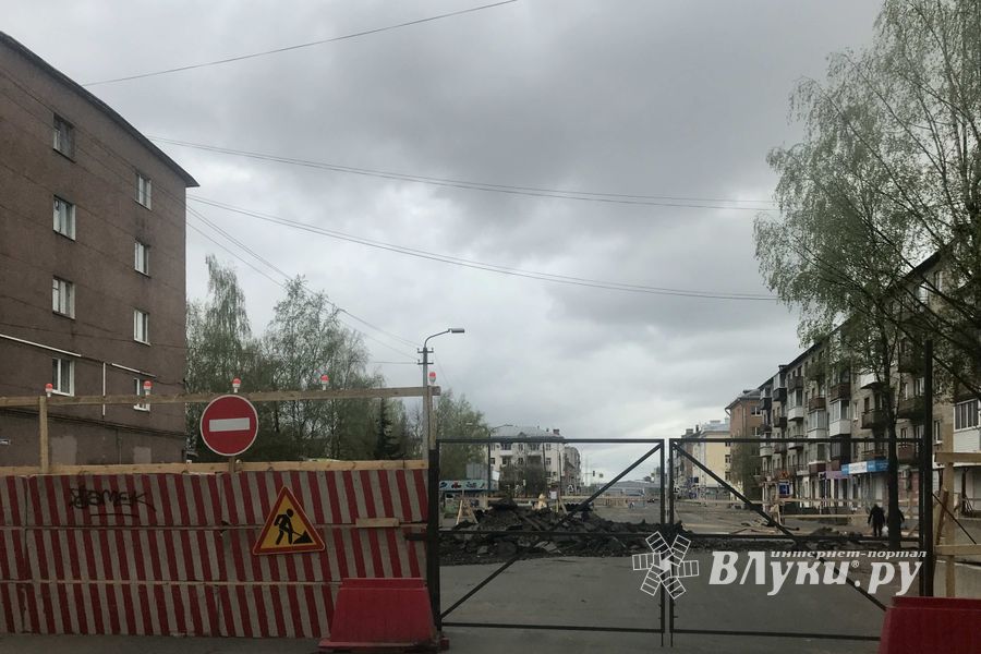 На месте строительства подземного перехода – один из первых этапов работ (ФОТО)
