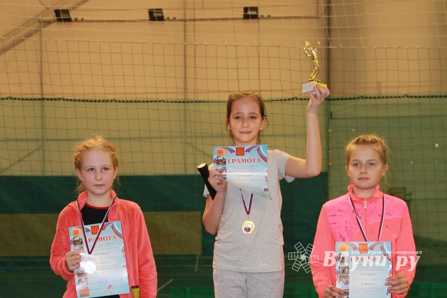 В Великих Луках прошло Первенство по большому теннису (фото)