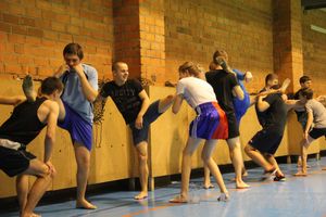 В Великих Луках прошел мастер-класс по кикбоксингу (фото)