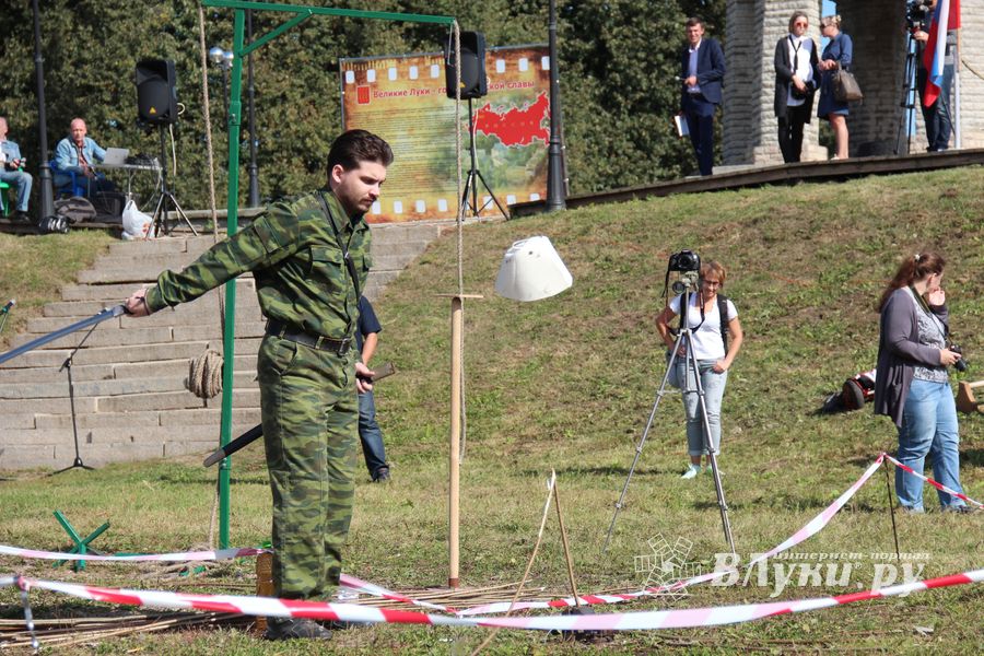 В Великолукской крепости прошёл Чемпионат Псковской области по рубке шашкой (ФОТО)