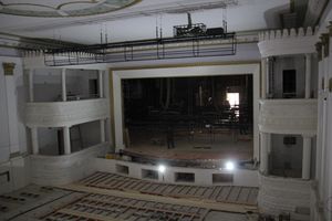 Андрей Турчак в Драмтеатре  Великих Лук: Не превращать малый зал в банкетный! (ФОТО)