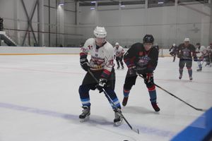 Две победы у великолукских хоккейных команд (ФОТО)