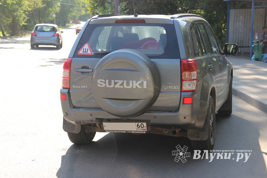 ДТП на улице Малышева в Великих Луках (ФОТО)