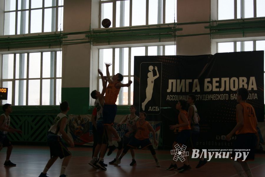 Великолучане завоевали бронзу на Международном турнире по баскетболу (ФОТО)