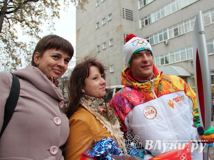 Эстафета Олимпийского огня в Изборске и Пскове