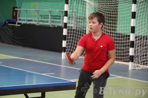 В Великих Луках прошло Первенство города по настольному теннису (фото)