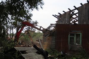 Великие Луки: ломать - не строить