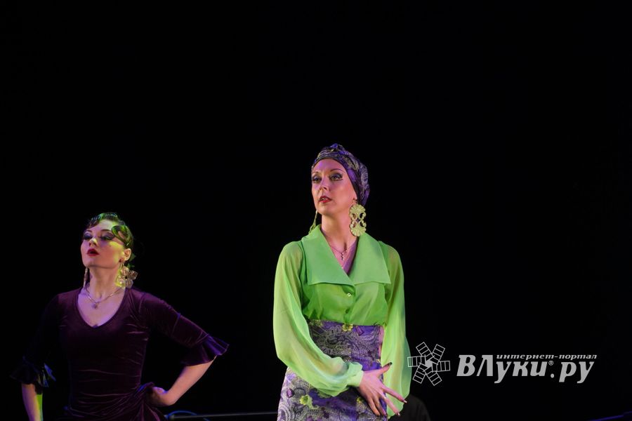 В великих Луках выступил московский коллектив фламенко