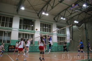 Женская команда «Спартак» стала обладателем Кубка города по волейболу (фото)