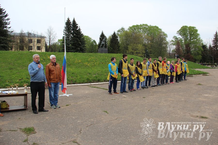 В Великих Луках прошла весенняя городская эстафета (фото)
