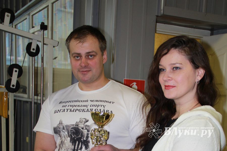 В Великих Луках состоялся Чемпионат по гиревому спорту (фото)