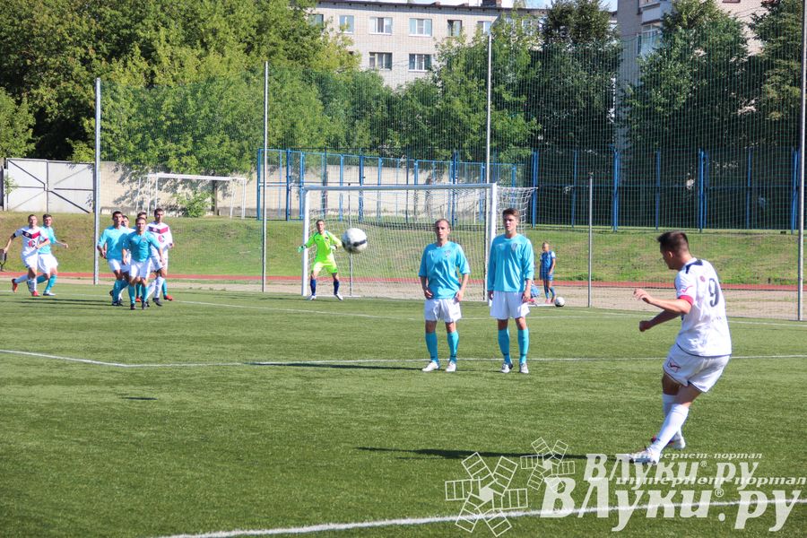 В Великих Луках состоялся матч «Луки-Энергия» — «Звезда» (Санкт-Петербург)