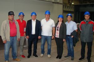 Сотрудники транспортного комитета оценили качество производства металлических изделий для путепровода в Великих Луках (ФОТО)