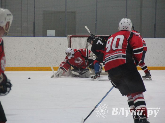ХК «Экспресс» одержал победу над ХК «Евро-Керамика» в рамках НХЛ (ФОТО)
