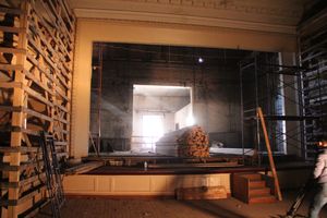 В театре не могут быть пластиковые окна... (фото)