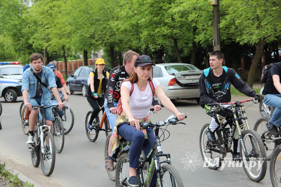 В Великих Луках состоялся «Велопарад» (ФОТО)