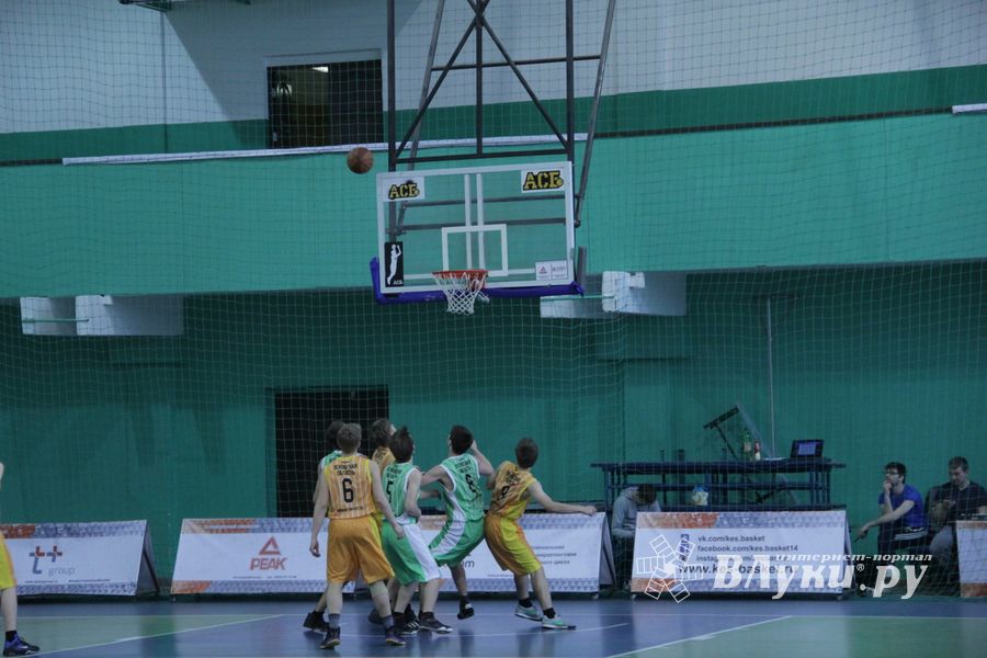 В Великих Луках состоялся финал «Кэс-Баскет»