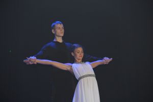 В ДК им. Ленина состоялся концерт театра «Трубадур»