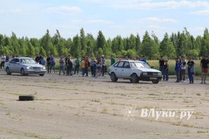 В Великих Луках прошел I этап Открытого чемпионата г. Великие Луки по Drag Racing (фото)
